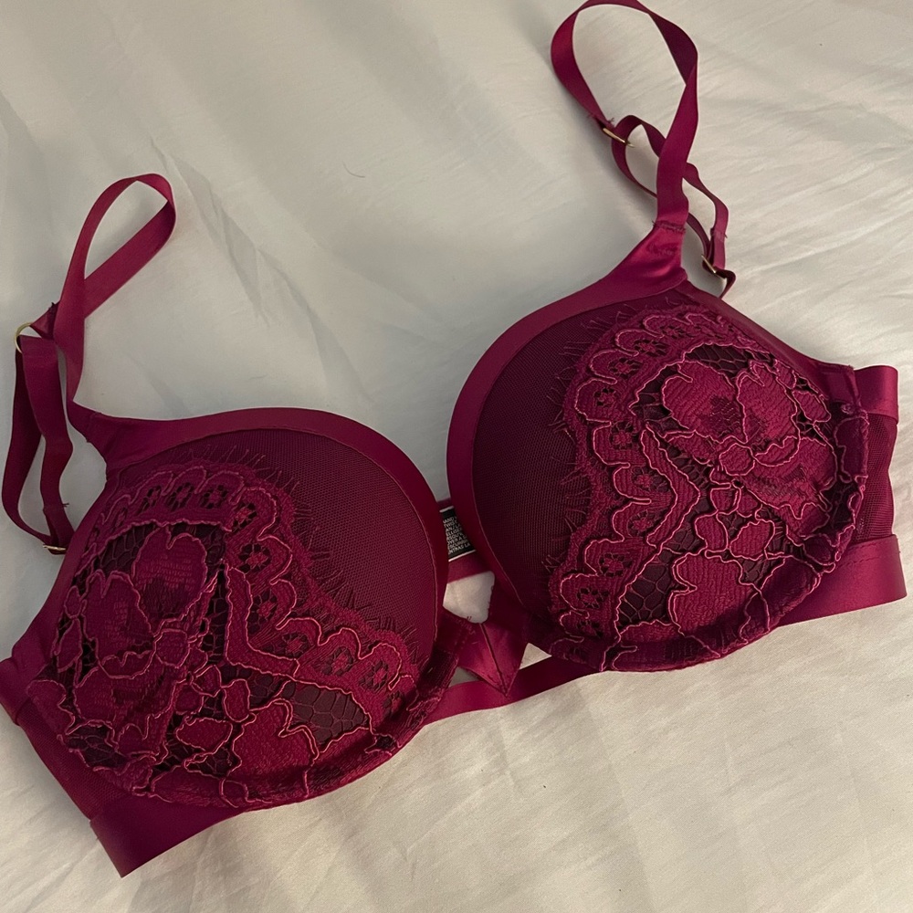 Victoria’s Secret push-up bra